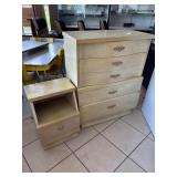 Dovetail Dresser w/Nightstand