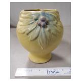 (1) Vintage McCoy Pottery "Leaves & Berries" Vase