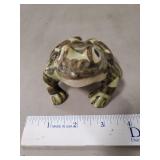 (1) Vintage McCoy Pottery Frog Figurine