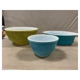 Pyrex Casserole & Bowls