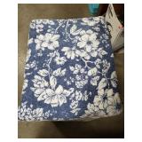 Box Lot w/ (2) Blankets