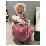 1998 Byers Choice Caroler