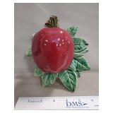 (1) Vintage McCoy Pottery Apple Wall Pocket