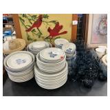 Large Lot Of Pfaltzgraff Yorktowne Stoneware