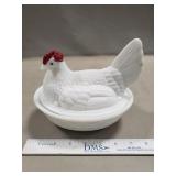 (1) Vintage Westmoreland Milk Glass Hen On Nest