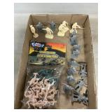 New Bag Of Plastic Combat Soldiers + Loose