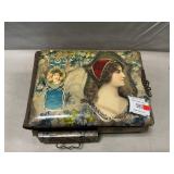 Victorian Era Keepsake Box With Phito Album