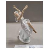 (1) Vintage Porcelain Ballerina Figurine (10"