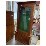 Wooden Gun Cabinet w/Keys