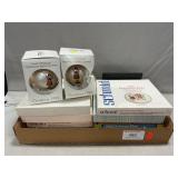 (6) Schmidt Hummel Plates, (2) Ornaments