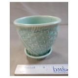 (1) Vintage McCoy Pottery Planter