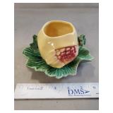 (1) Vintage McCoy Pottery Planter