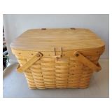 (1) Longaberger Basket