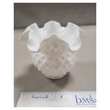(1) Vintage Fenton White Milk Glass Hobnail Rose