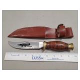 (1) Knife w/ Leather Sheath