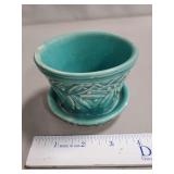 (1) Vintage McCoy Pottery Planter