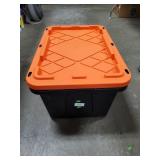 (1) Plastic Storage Container w/ Lid
