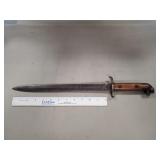 (1) 1914 Vintage Swedish Carbine Bayonet