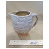 (1) Vintage McCoy Pottery Pitcher