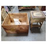 (1) Vintage Wooden Crate (30"ï¿½17"ï¿½12"), Vintage
