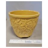 (1) Vintage McCoy Pottery Planter