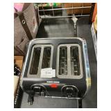 Black & Decker 4-Slice Toaster