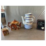 Decorative Teapots, Music Box