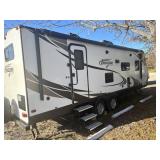 Imagine Grand Design camper with slide out