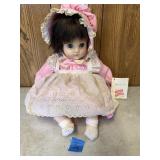 Mommies Pet Madame Aleander 19in