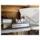 X box One with one controller with box