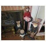 Patriotic floor decoration and butler figure