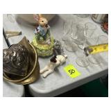 Assorted decorations