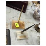 Fountain pen holders