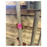 4 metal clamps