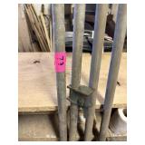 4 metal clamps
