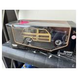 Diecast 1955 Woody Wagon 1:24