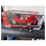 Diecast 1956 Ford Thunderbird 1:24