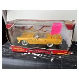 Diecast 1956 Ford Thunderbird 1:24