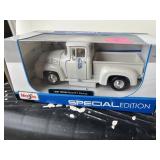 Diecast 1948 Ford F1 Pickup 1:25