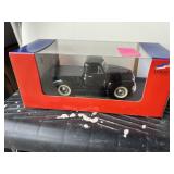 Diecast 1952 Chevy Pickup 1:24