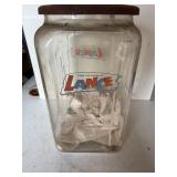 Lance Jar with lid Vintage
