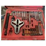 Snap on bolt puller set
