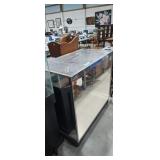 Showcase 40 In Long No Shelves