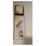 Delaware Return Day Pins And Blue Hen Chicken Tin