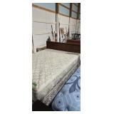 Queen Size Bed With Bed Frame And Beautyrest