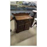 Antique Wash Stand With Towel Bar