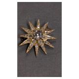 Ladies 14k Gold Tested Brooch With Three Carat
