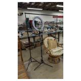 Light Ring Working And Metal Rack