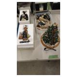 Williraye Figures As Shown