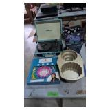 Crosley Record Player Cake Mold Loom Set